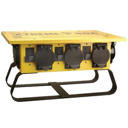 Centros de energía X-Treme Box®, 50 A, 125/250 V, estilo California con brida y cubierta, acero al carbono